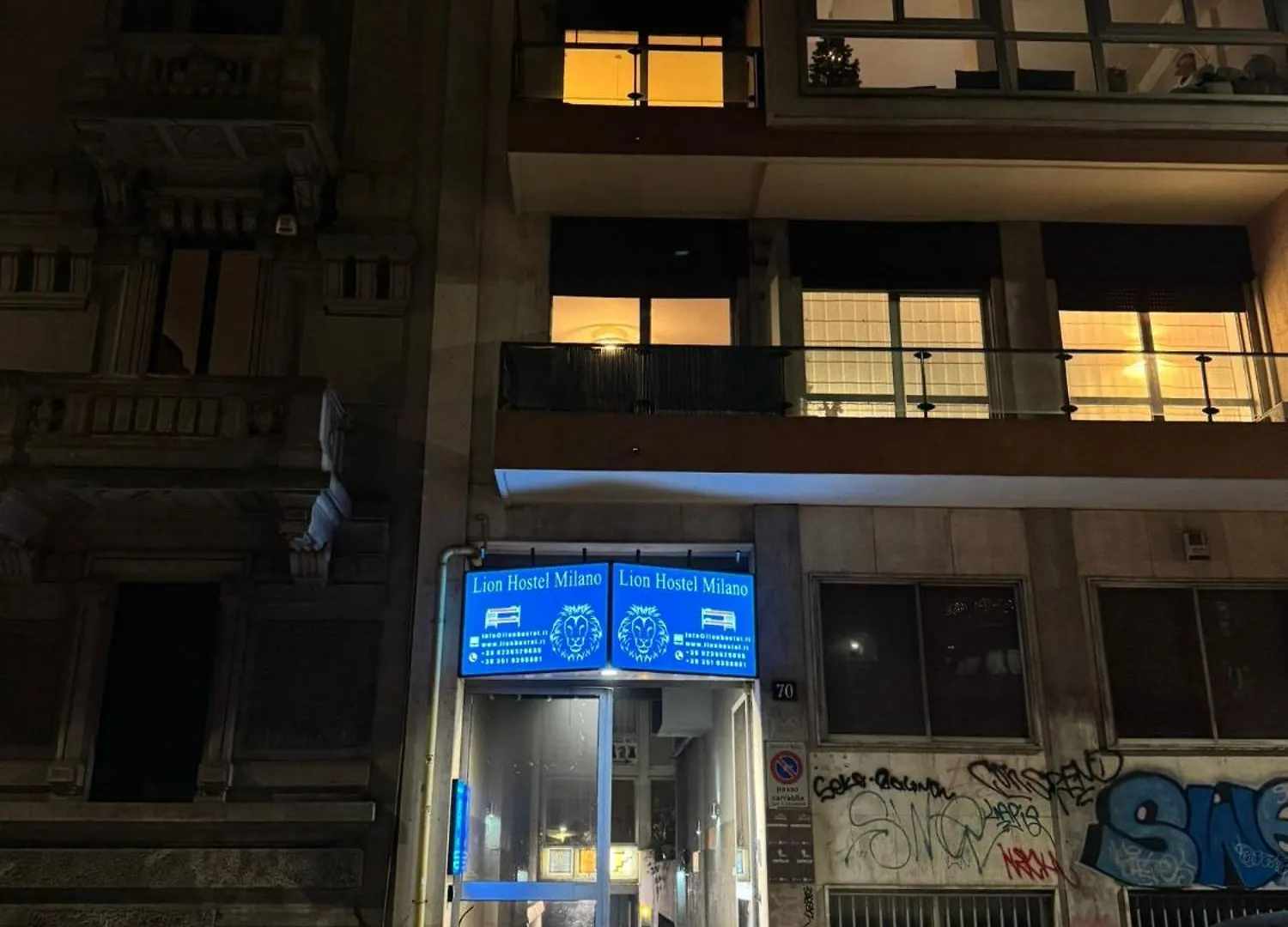 Lion University & Youth Hostel Milano 0*, Milan Italy