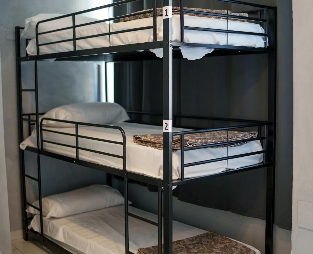 Lion University & Youth Hostel Milano