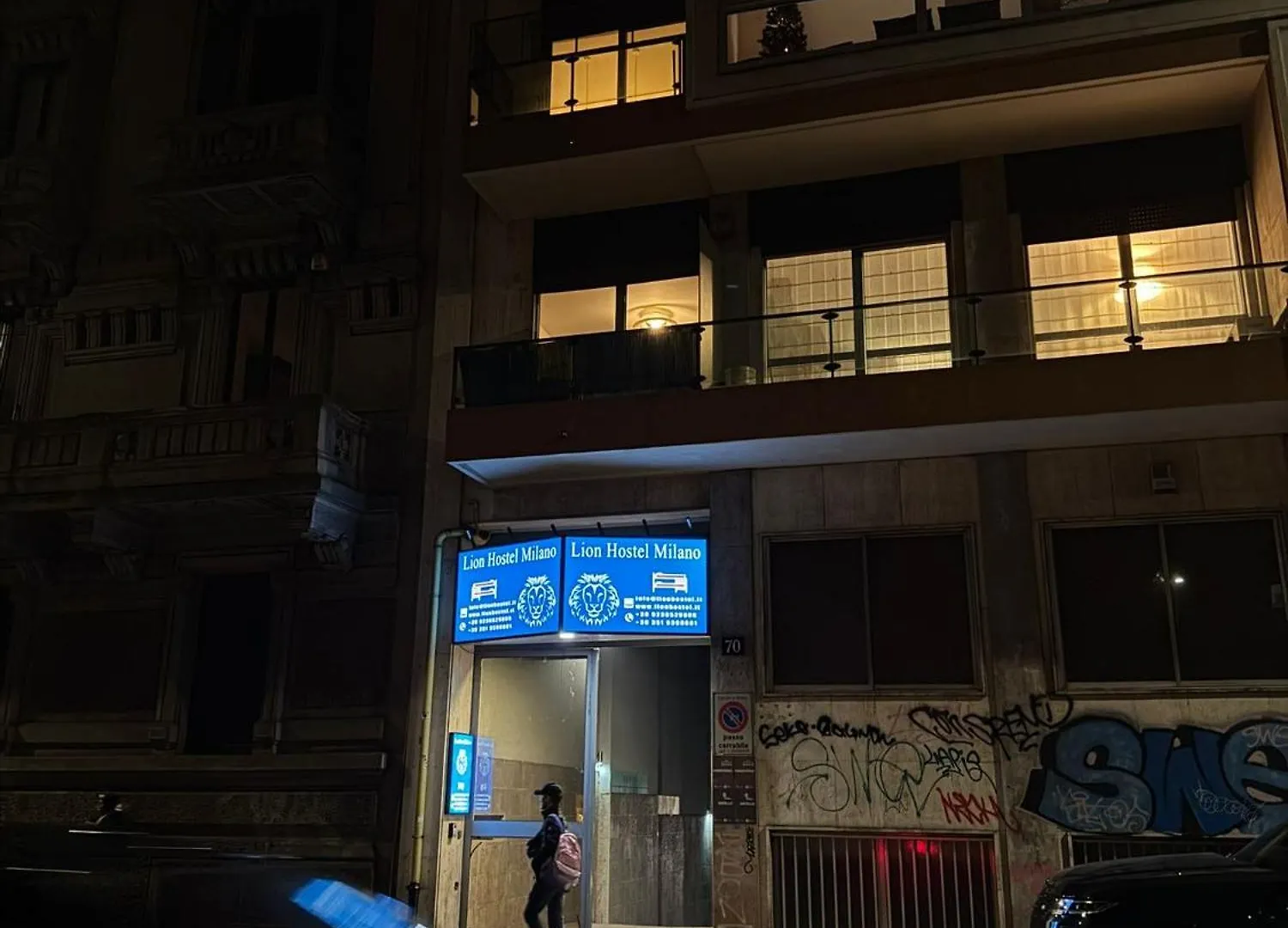 Lion University & Youth Hostel Milano Italy