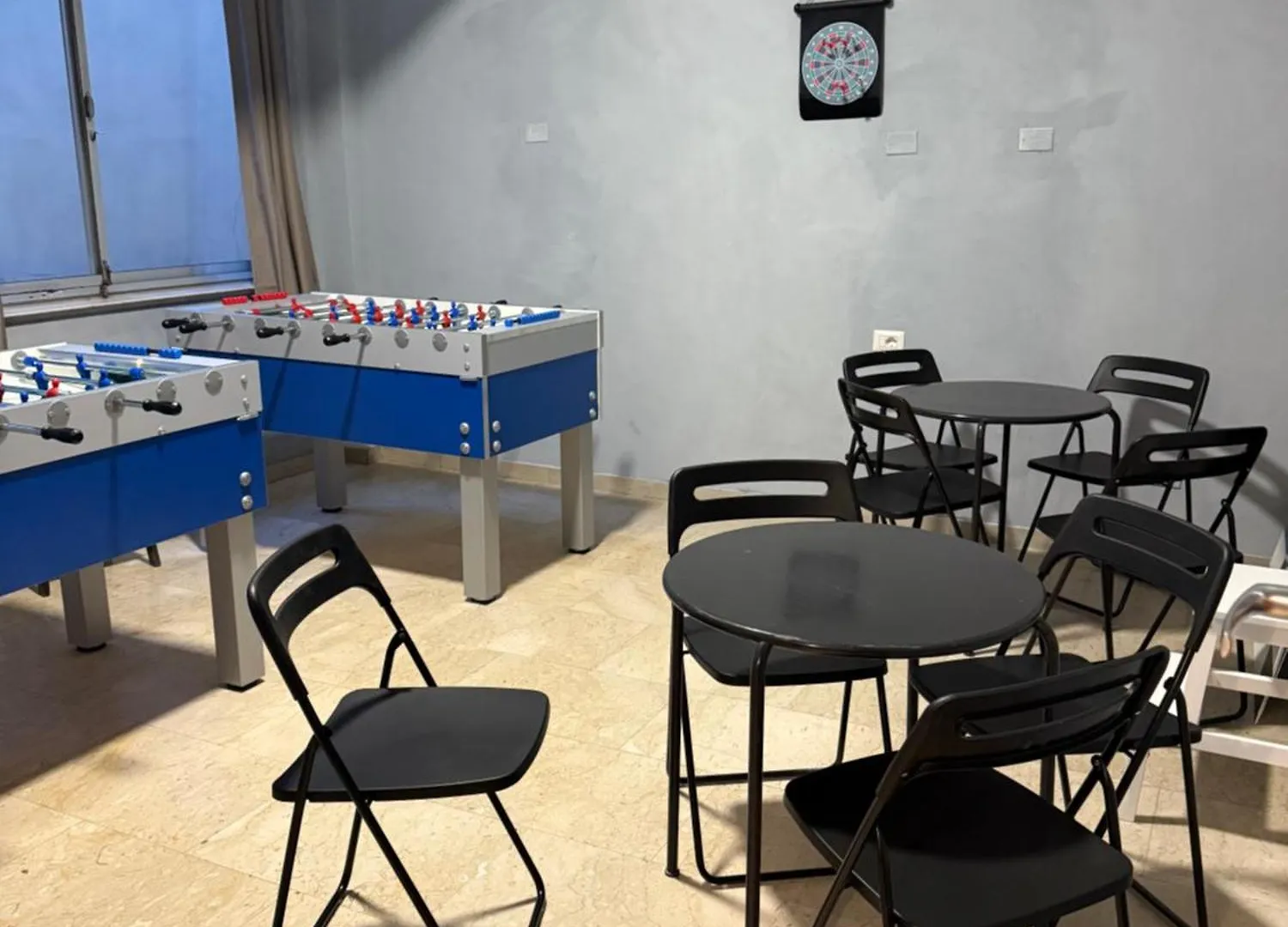 Lion University & Youth Hostel Milano Italy