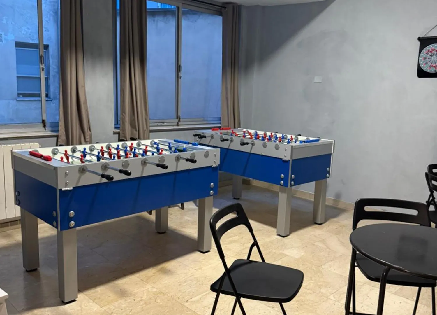 Lion University & Youth Hostel Milano 0*, Milan Italy