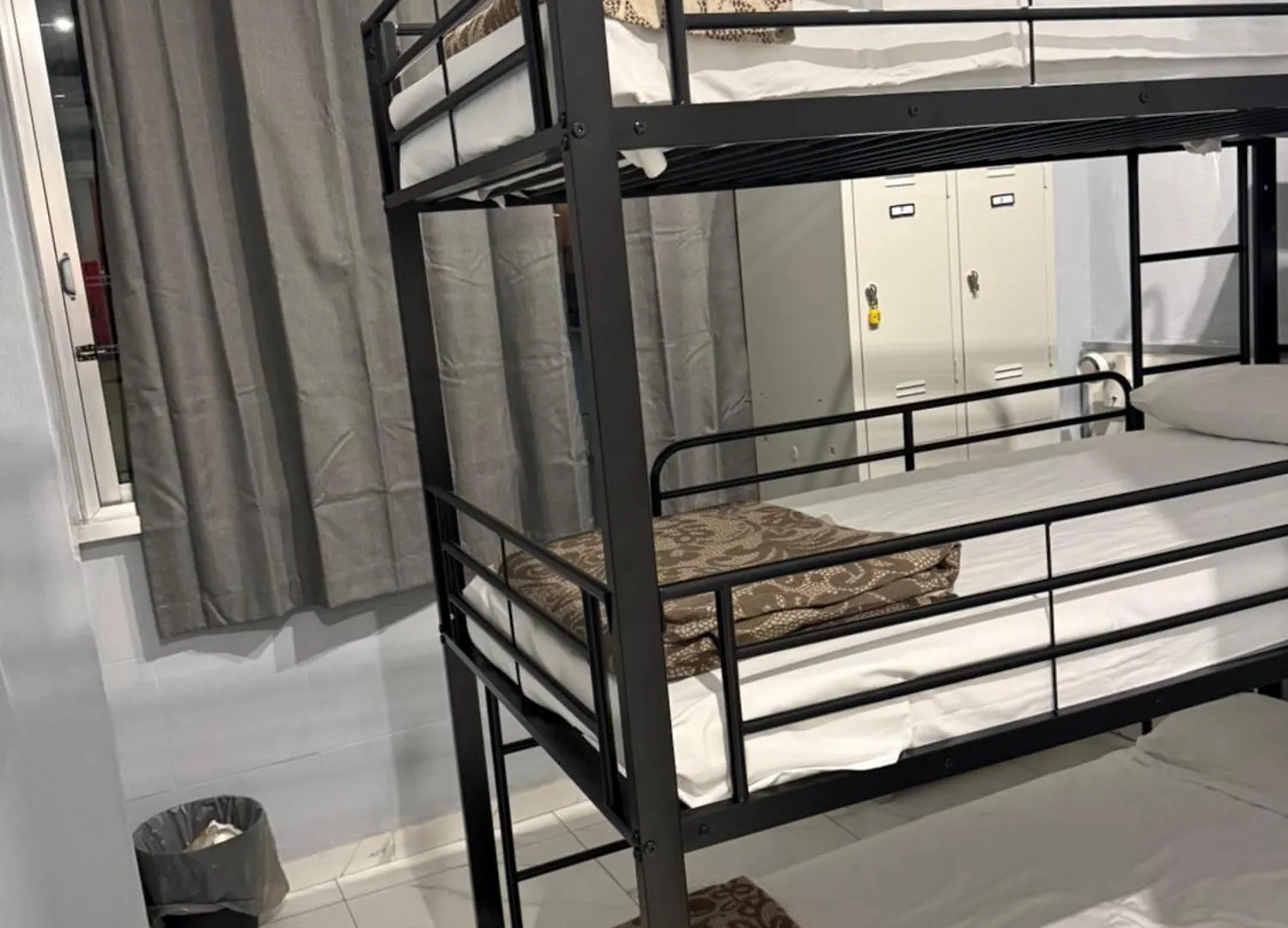 Lion University & Youth Hostel Milano Italy