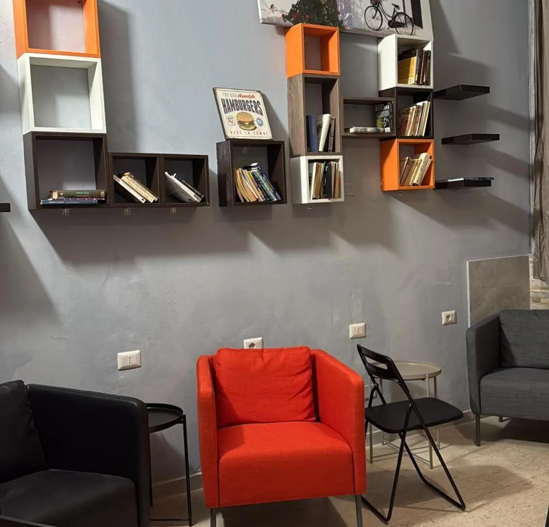 Lion University & Youth Hostel Milano